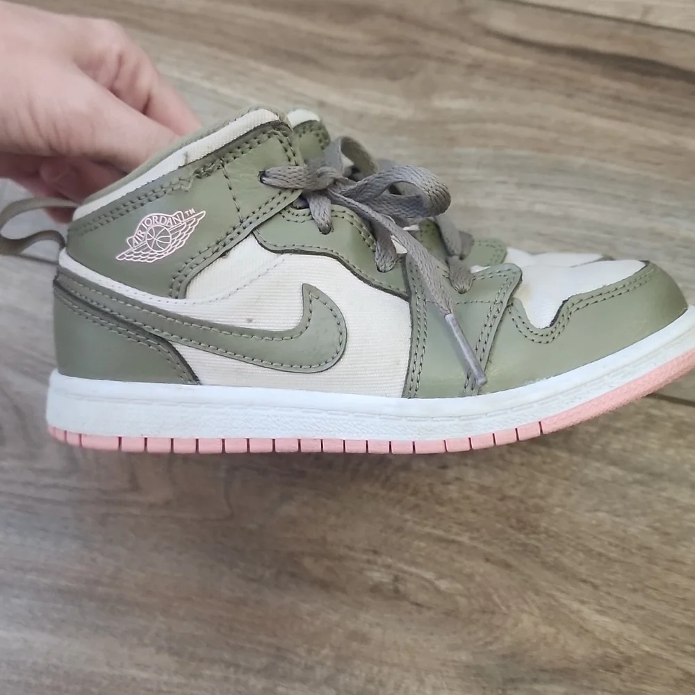 Air Jordan Mid GT Bleached Coral sz 10c - Picture 7 of 8